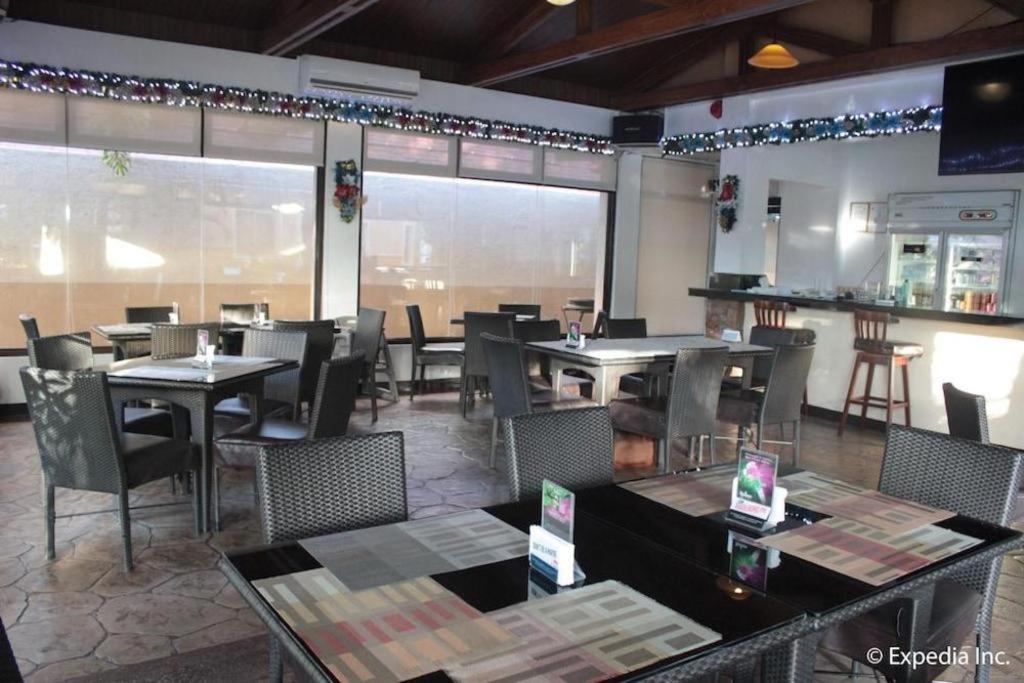 Moonbay Marina The Villas Olongapo Zewnętrze zdjęcie
