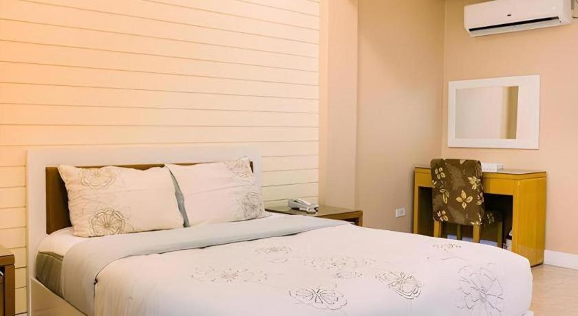Moonbay Marina The Villas Olongapo Zewnętrze zdjęcie